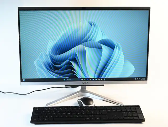 Acer Aspire C24-960 All-in-one Home/Office PC Intel i3 10th Gen in Desktop Computers in City of Toronto - Image 3
