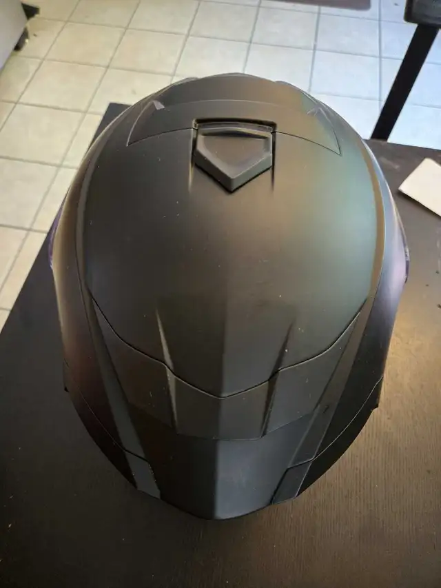 LS2 Assult XL Motorcycle Helmet in Other in Hamilton - Image 3