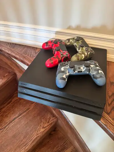 Ps4 pro 1TB , View more