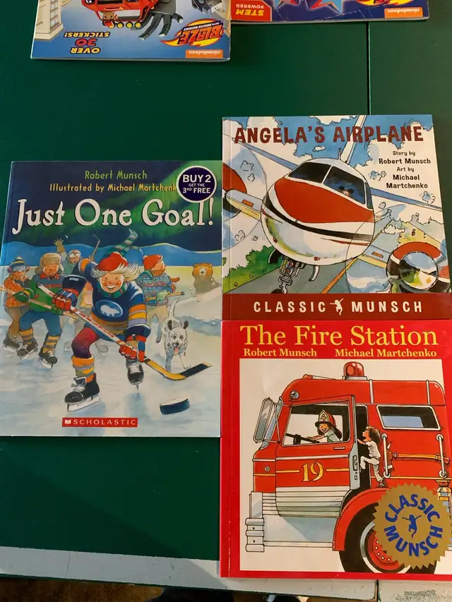 Robert Munsch books  in Children & Young Adult in London - Image 2