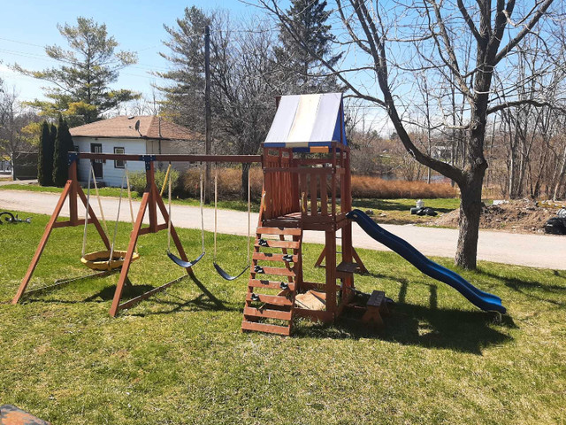 Backyard play structure in Outdoor Décor in Napanee