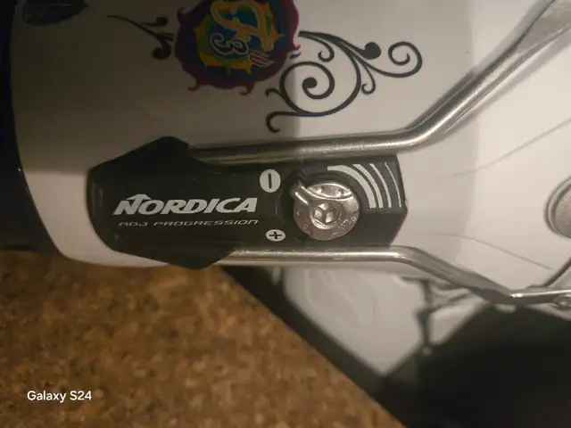 Botte de ski NEUF Nordica in Ski in Laval / North Shore - Image 9