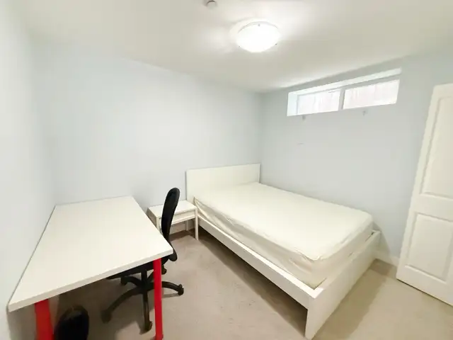 Furnished legal 3b1b suite by Langara in Long Term Rentals in Vancouver - Image 7