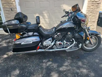 2013 yamaha venture motorcycle, excellent condition , recently certified and will renew once sold. 7...