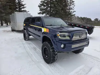 2007 Toyota Tacoma TRD sport. V6. automatic. 4x4. 6 inch lift. Command start. lether seats. double d...