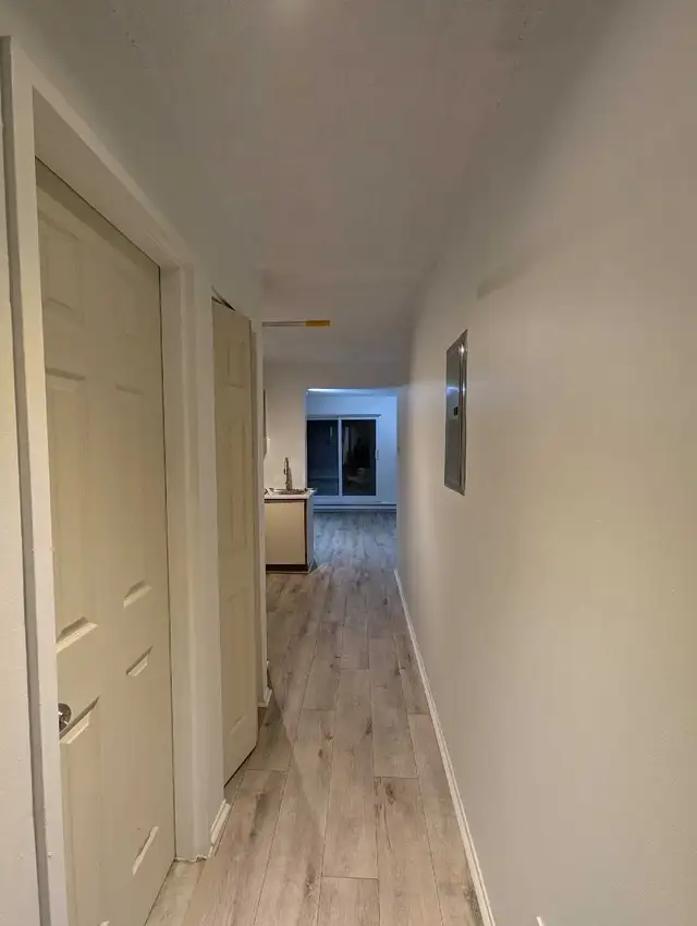 3 1/2 a louer a partir du 15 mars / proche métro Montmorency