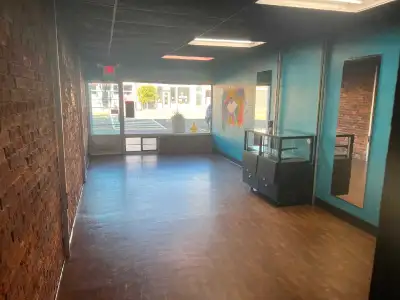 Main street Commercial space located in Stettler for rent. Building was used for a tattoo studio and...