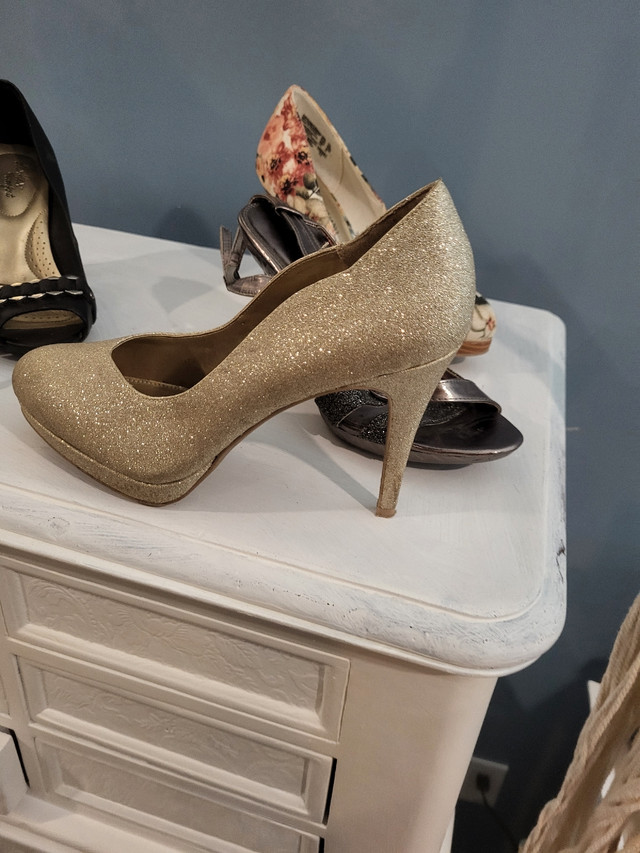 Summer heels! Size 7-7.5 in Women's - Shoes in Stratford - Image 4