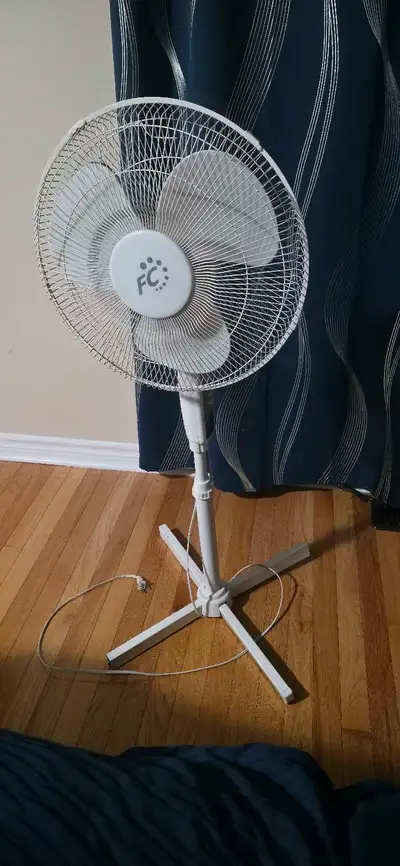 Fusion Canada 16" Stand Fan SF3-40 Used on off 2 years. Works excellent! As Is, Final Sale!