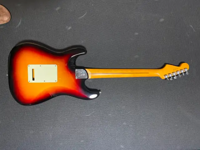 Fender American Ultra Stratocaster HSS 2022 - open to trades in Guitars in Ottawa - Image 5