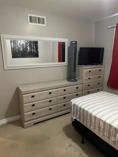Large room, fully furnished shared kitchen shared bathroom with one person, high-speed Internet, cab...