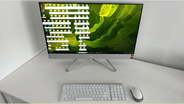 White HP All In One PC Computer in Desktop Computers in City of Toronto - Image 3