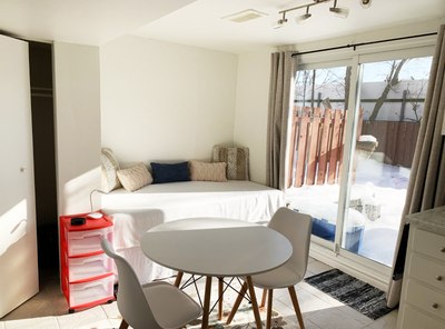 RECENTLY RENOVATED FURNISHED STUDIO APARTMENT on ground level with backyard, all new furniture in go...