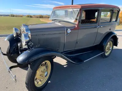1931 Ford Model A slant windshield deluxe sedan new tires new muffler tuned up drive home older auth...