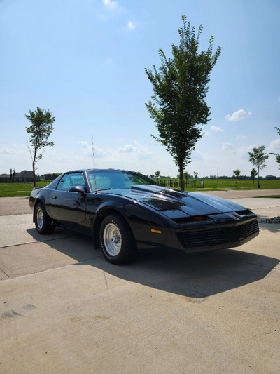 AMAZING PONTIAC FIREBIRD REBUILT ENGINE 1982 !