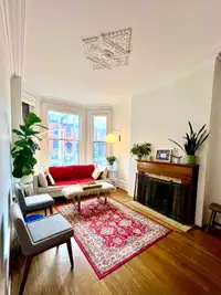 1-3 Bedrooms available in beautiful house in Yorkville / Annex