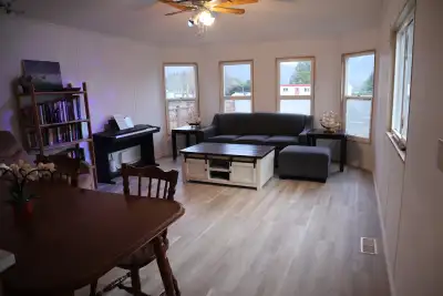 Modular Home with Addition Pad Rental 10 Minutes from Wickininnish Beach/Florencia Bay 5 Minutes fro...