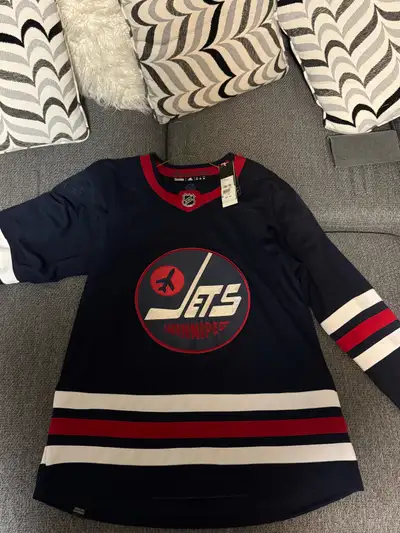 New Winnipeg Jets Jersey Size 50, View more