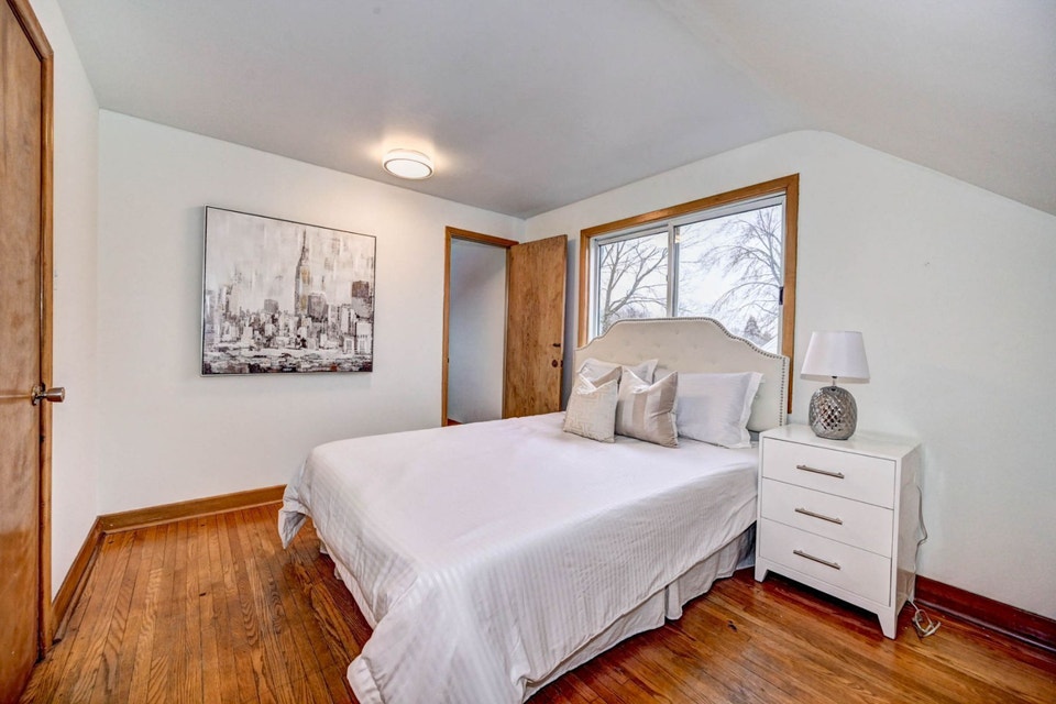 Full House for rent Guelph 4