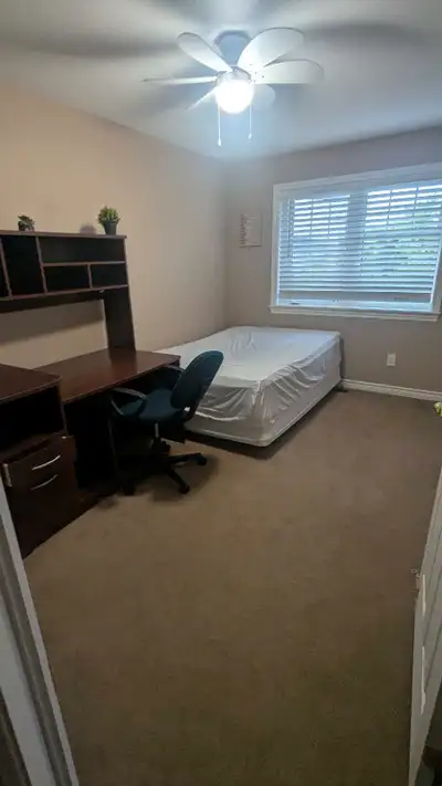 PRIVATE ROOM-WOMEN ONLY