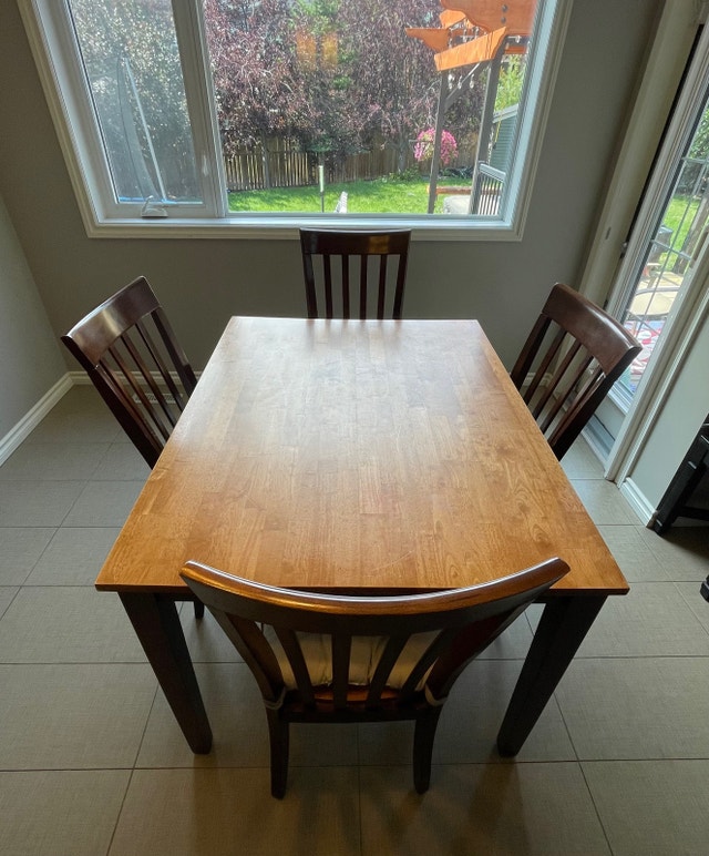 Kitchen Table & 4 Chairs Dining Tables & Sets Calgary Kijiji