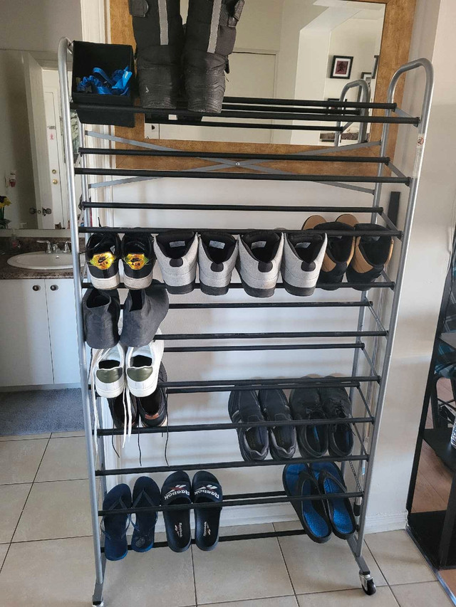Shoe rack in Other in Gatineau