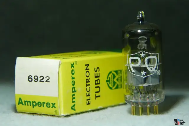 57 year vintage tube collection up for sale in Other in City of Toronto - Image 3