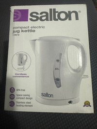NEW: Salton Compact Electric Kettle