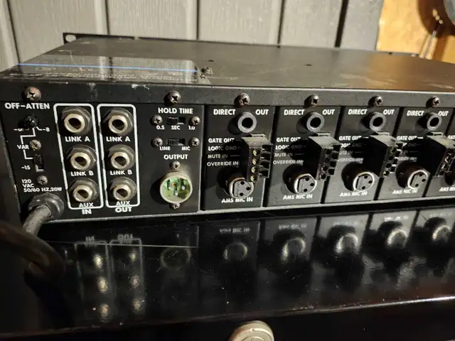 Shure AMS8000 Mixer in Pro Audio & Recording Equipment in City of Toronto - Image 8