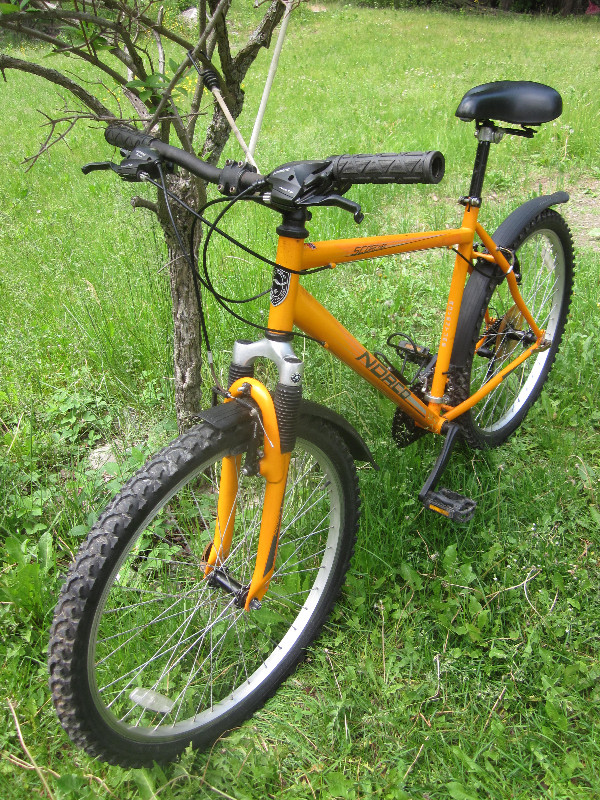 Vélo sport dans De route  à Sherbrooke - Image 2