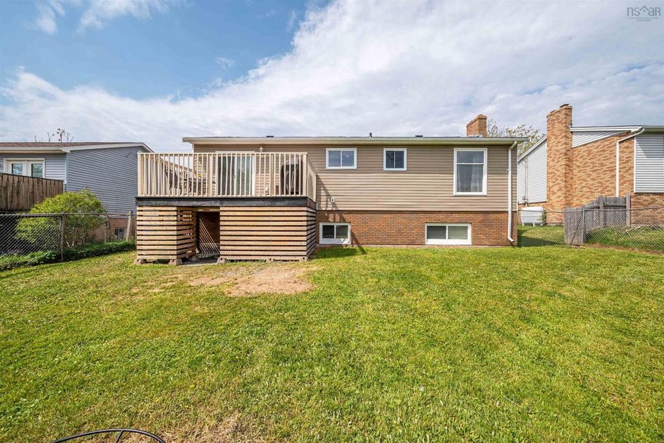 5 Bedrooms house in Cole Harbour available 1st March 2026 | Long Term ...