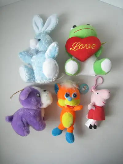 All except Peppa Pig clip are new with tags. $2 each Smoke and pet free home.