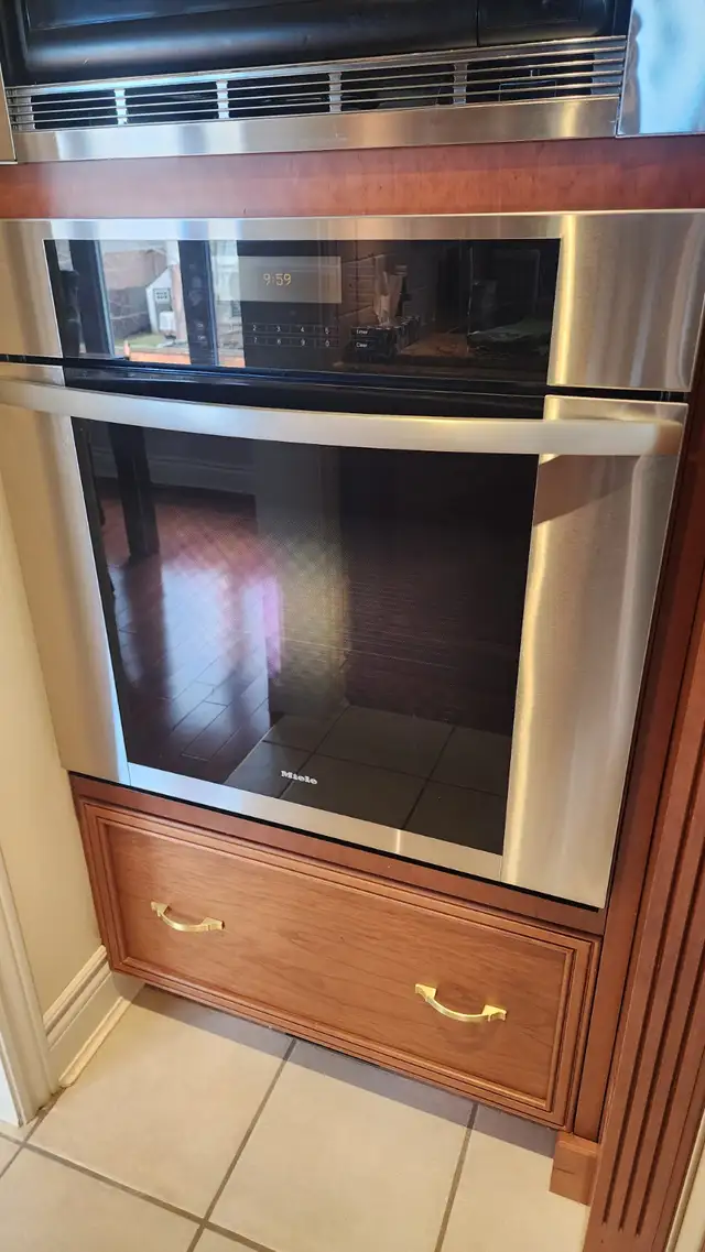 MIELE WALL OVEN & COOKTOP62864363405954121