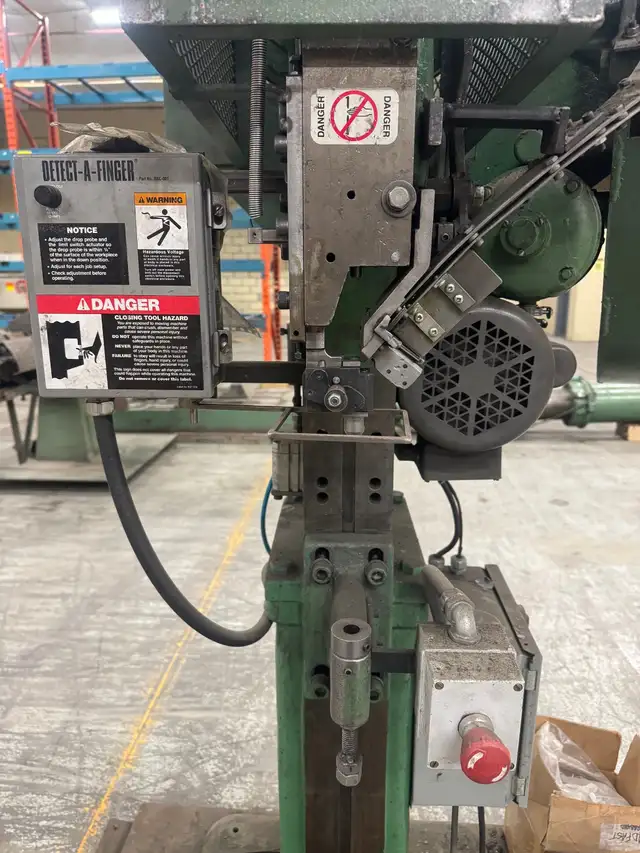 Riveteuse Judson L Thomson Riveter in Other in Drummondville - Image 3