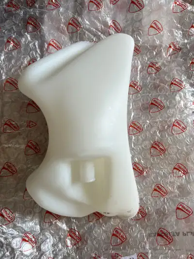 NEW Ducati Superbike 748 916 996 998 Upper Top Water Coolant fill Tank Radiator Reservoir Bottle oem...