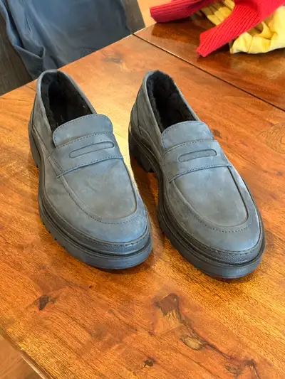 Want Les Essentiels Graves Shearling Lugged Loafers BNWT- 8.5W, View more