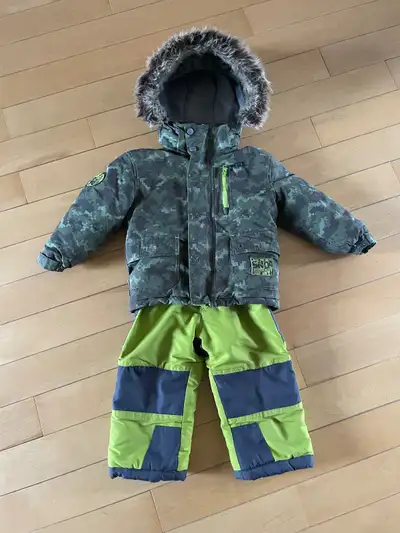 Habit de neige 2 pièces taille 2 ans, View more