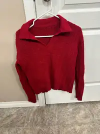 Sweater shirts for women in medium size from Gap