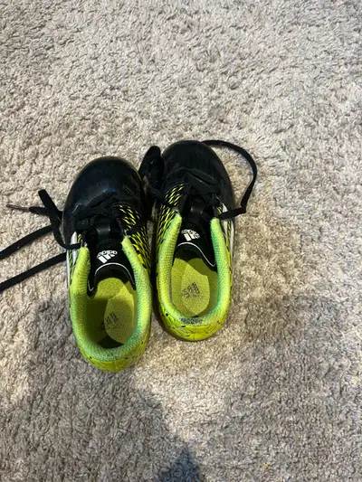 Children's soccer cleats, View more