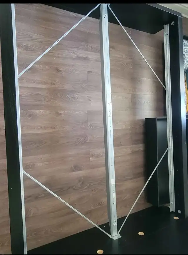 Structure de lit Queen Ikea MALM et ses 2 tables de nuit in Beds & Mattresses in Longueuil / South Shore - Image 5