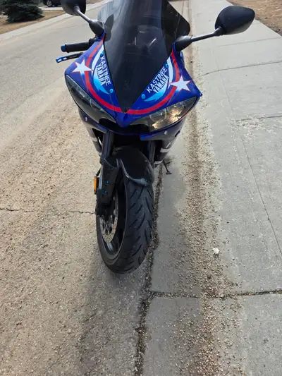 2006 Yamaha R6 – Clean, Low KM, Ready to Ride Well-maintained 2006 Yamaha R6 with only 16,000 km. Th...