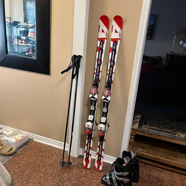 165 Atomic ski with boots and poles  in Ski in Markham / York Region - Image 7