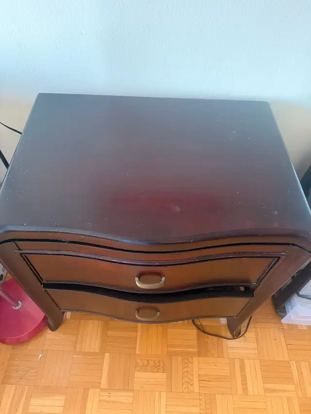 Vintage Solid Wood Chest of Drawers in Dressers & Wardrobes in City of Toronto - Image 4