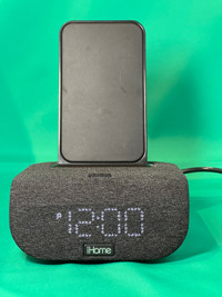 iHome Bluetooth Alarm clock