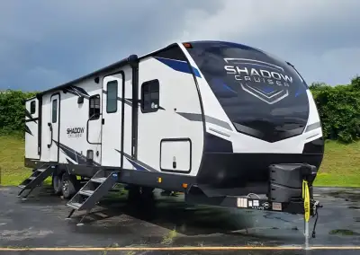 The 2021 Shadow Cruiser 325BHS is a family-friendly, lightweight bunkhouse travel trailer. Key Speci...