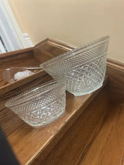 Mississauga Vintage Wexford 39 pc. punch bowl set $50
