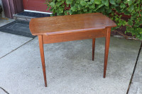 Vintage Mid Century Modern Table With Drawer