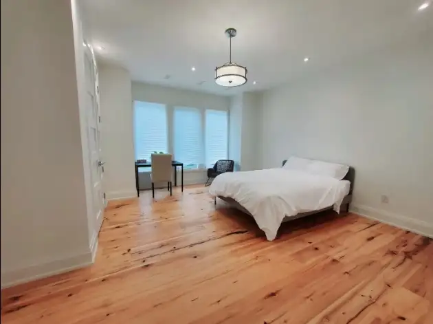 Room for Rent next to Lawrence West subway station & Yorkdale in Room Rentals & Roommates in City of Toronto - Image 8