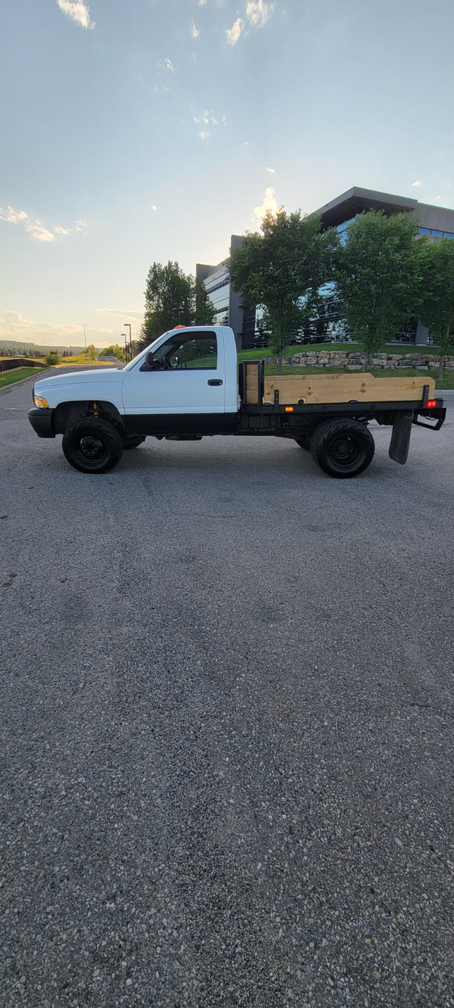 2001 Dodge 3500 in Cars & Trucks in Calgary - Image 2