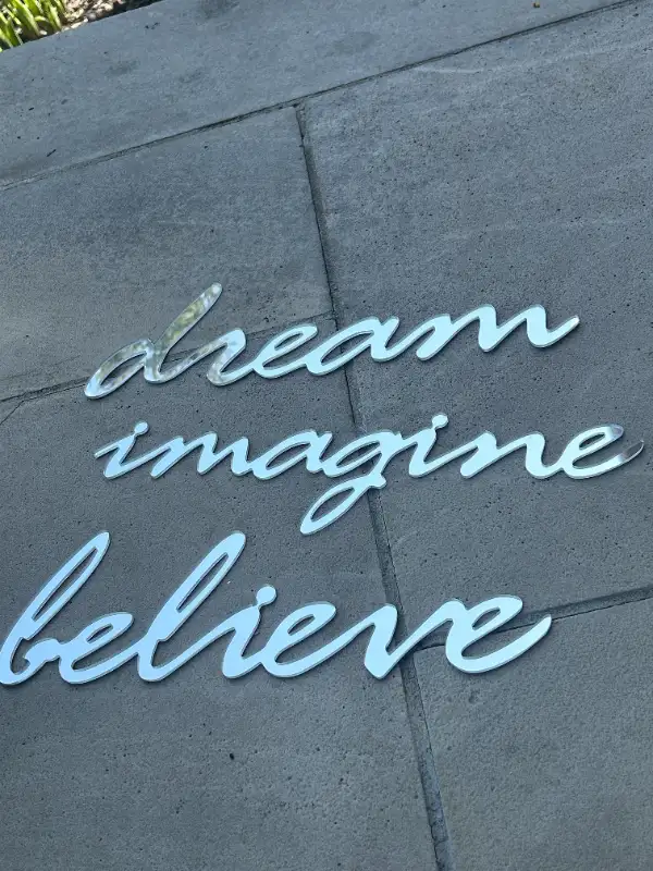 Mirrored Wall Decor in Home Décor & Accents in Markham / York Region - Image 2